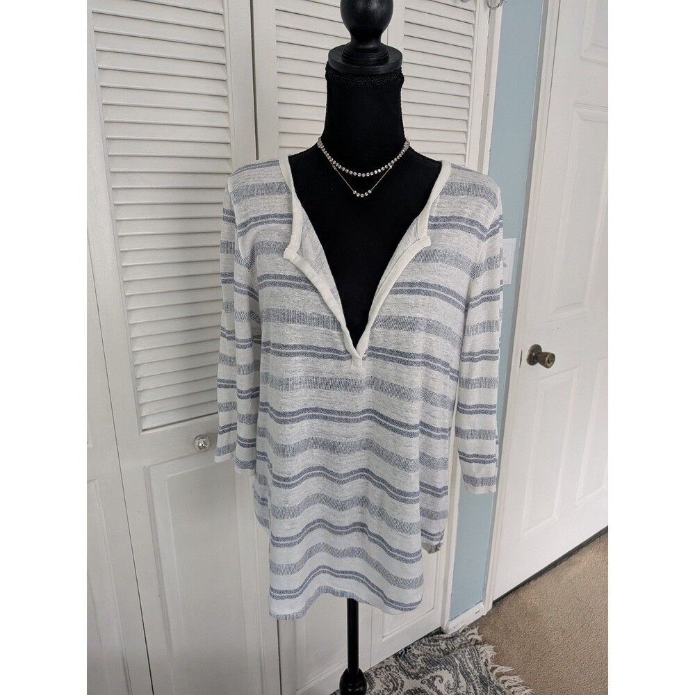 Athleta Linen Top Women's L V Neck White Blue Stripes 3/4 Sleeve Pullover Casual